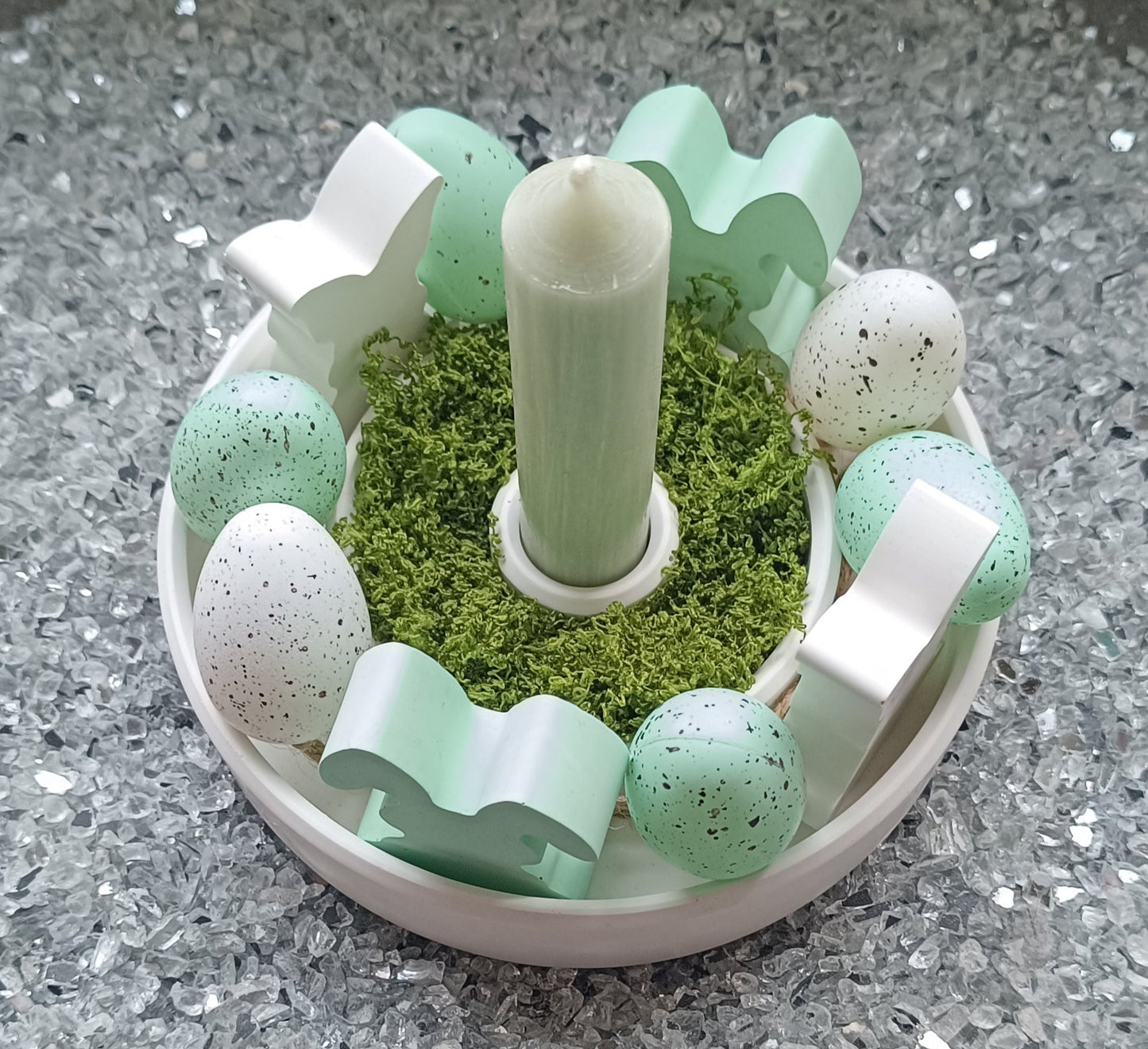 Osterschale mit Hasen und Eiern D= 14cm