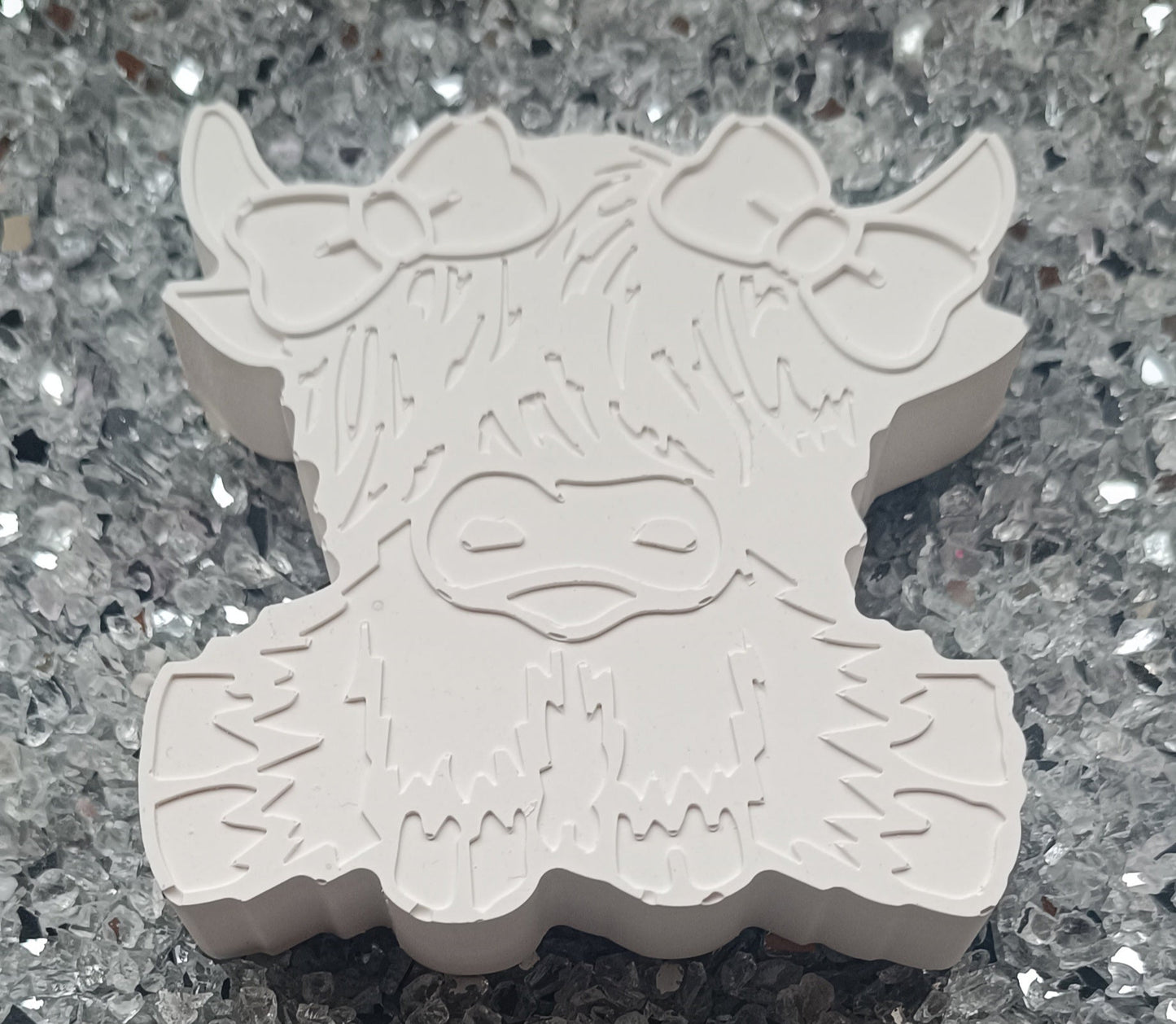 Kuh mit Schleifen H=10cm B=9,5cm