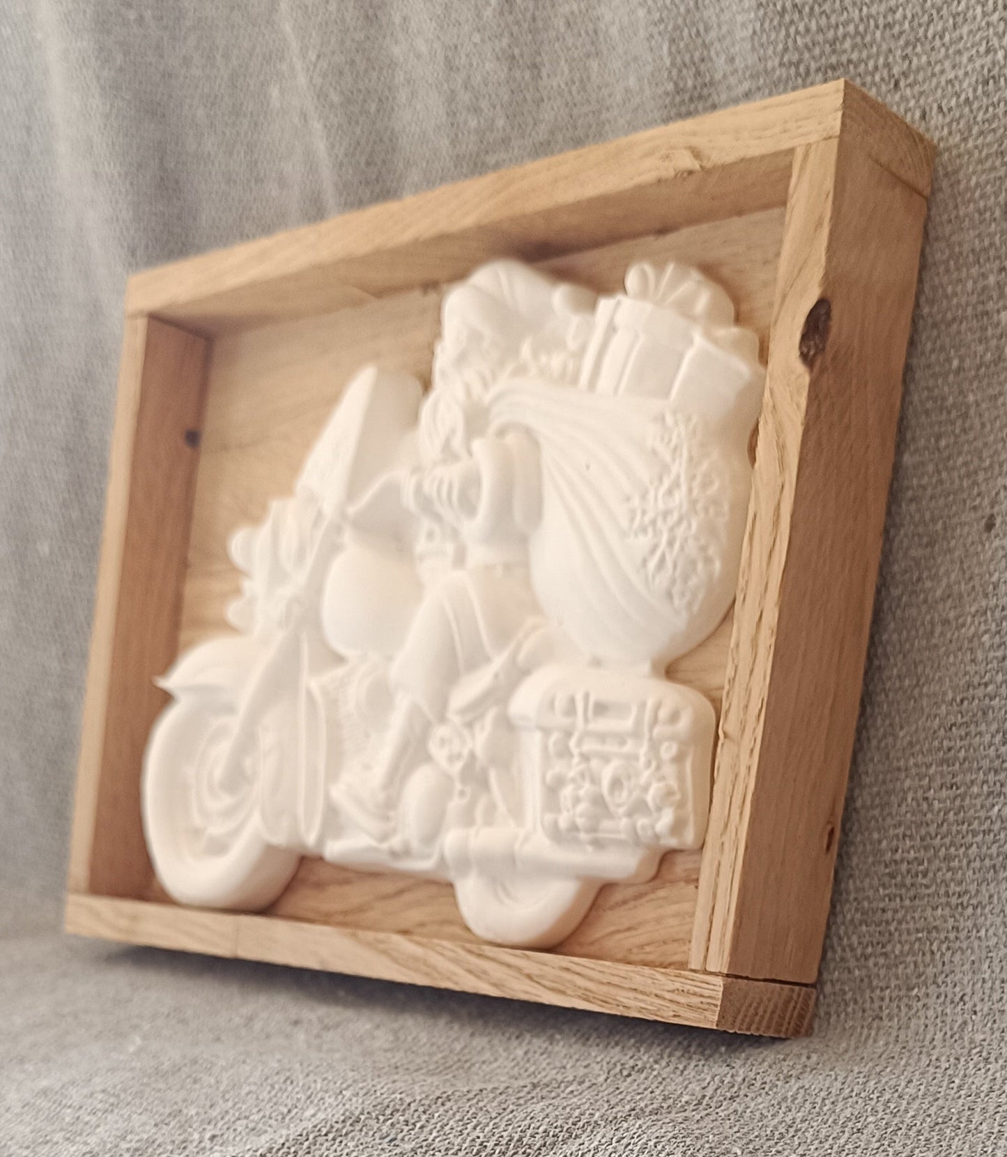 Ziertafel " Weihnachtsmann auf Motorrad"